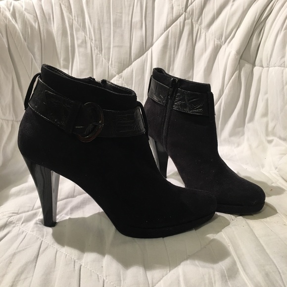 Vero Cuoio 4” Suede Heeled Boots - Picture 1 of 11